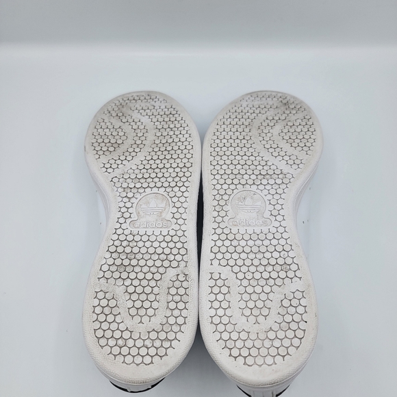 Adidas Stan Smith Shoes - Picture 8 of 9